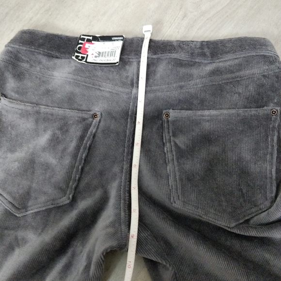 (3/$15) HUE thin soft corderoy textured leggings - Picture 9 of 13